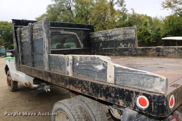 image for item DD0033 1999 Ford F450 Super Duty dump truck