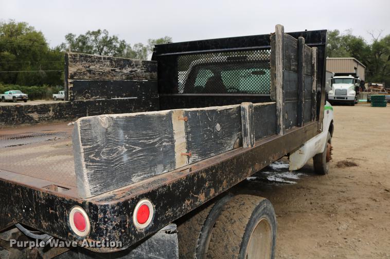 image for item DD0033 1999 Ford F450 Super Duty dump truck