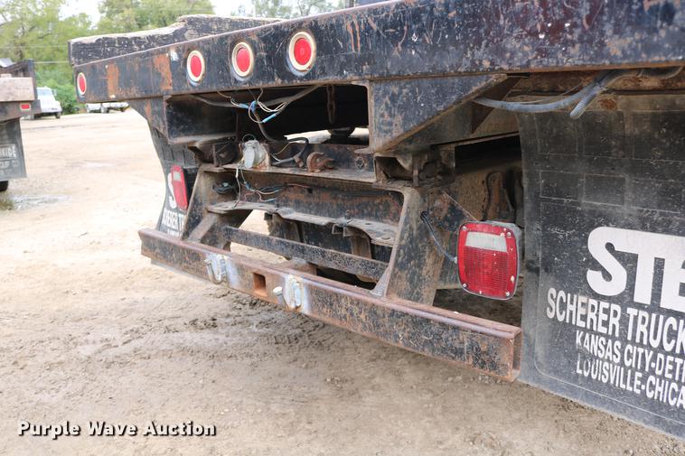 image for item DD0033 1999 Ford F450 Super Duty dump truck