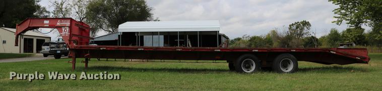 image for item DD0048 2006 QWS Express Trailers equipment trailer