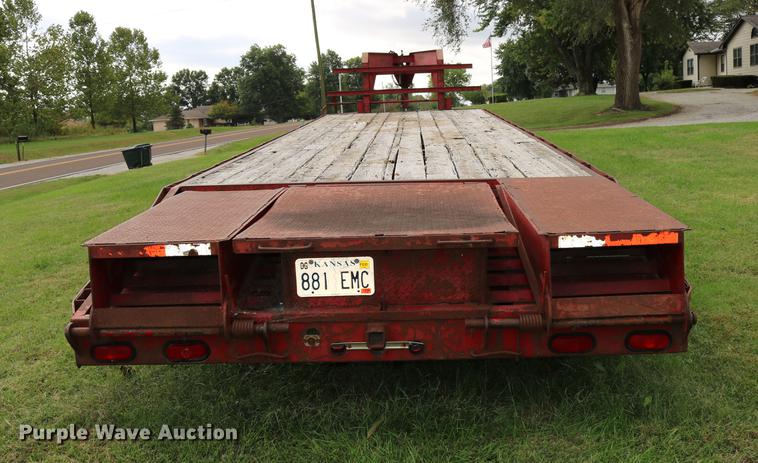image for item DD0048 2006 QWS Express Trailers equipment trailer