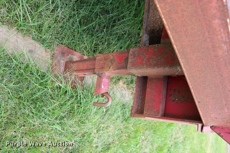 image for item DD0048 2006 QWS Express Trailers equipment trailer