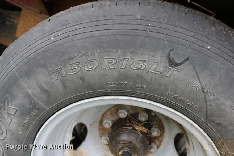 image for item DD0048 2006 QWS Express Trailers equipment trailer