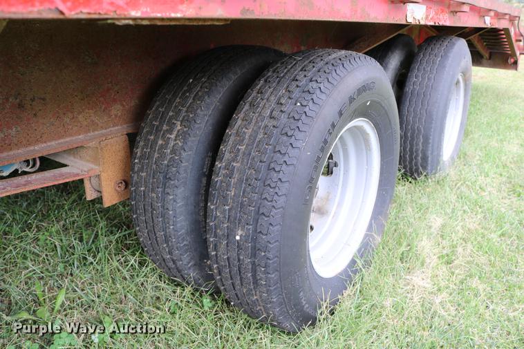 image for item DD0048 2006 QWS Express Trailers equipment trailer