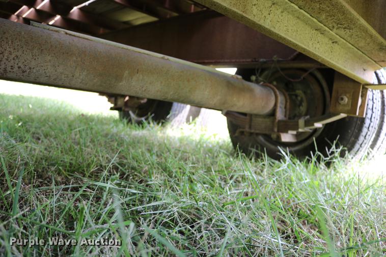 image for item DD0048 2006 QWS Express Trailers equipment trailer