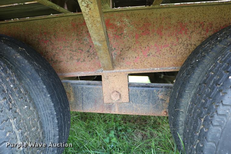 image for item DD0048 2006 QWS Express Trailers equipment trailer