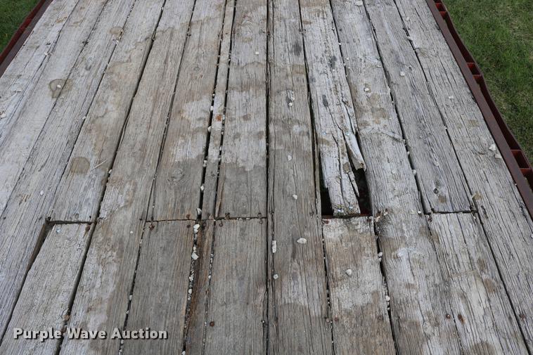 image for item DD0048 2006 QWS Express Trailers equipment trailer