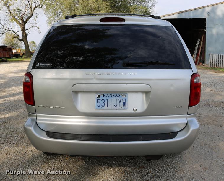 image for item DD0049 2004 Dodge Grand Caravan van