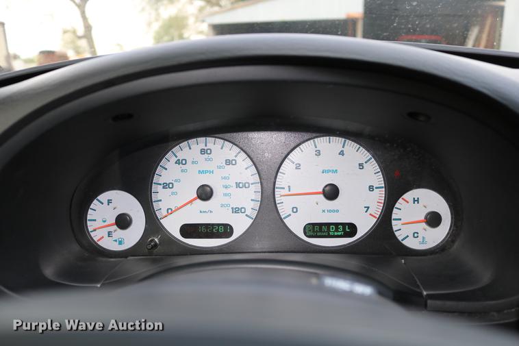 image for item DD0049 2004 Dodge Grand Caravan van