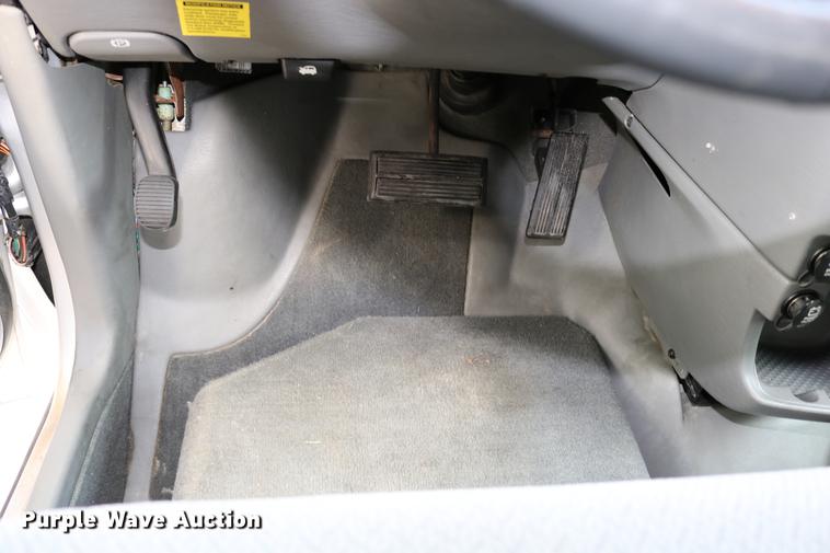 image for item DD0049 2004 Dodge Grand Caravan van