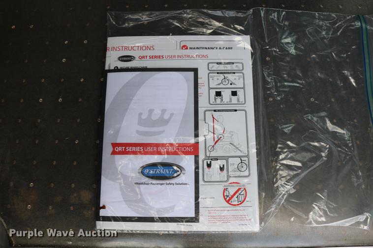 image for item DD0049 2004 Dodge Grand Caravan van