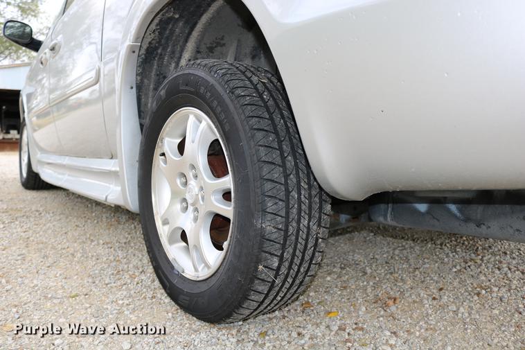 image for item DD0049 2004 Dodge Grand Caravan van