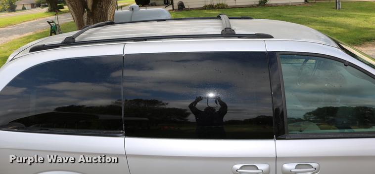 image for item DD0049 2004 Dodge Grand Caravan van