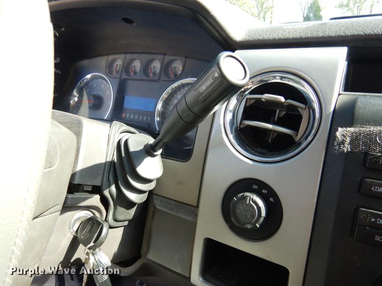 image for item DD0800 2010 Ford F150 XLT SuperCrew pickup truck