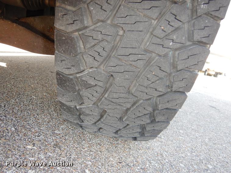 image for item DD0800 2010 Ford F150 XLT SuperCrew pickup truck