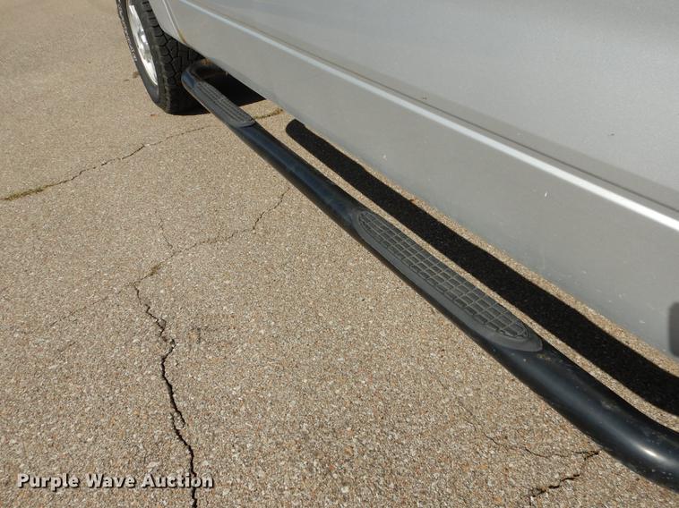 image for item DD0800 2010 Ford F150 XLT SuperCrew pickup truck
