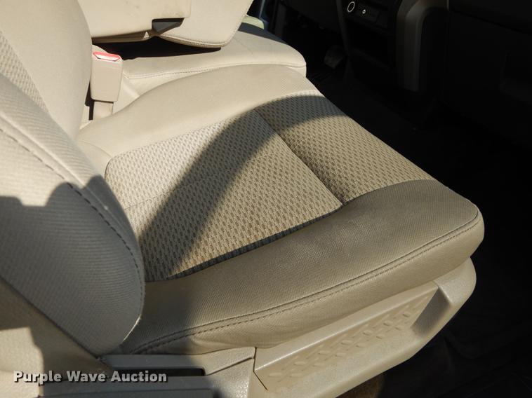 image for item DD0800 2010 Ford F150 XLT SuperCrew pickup truck