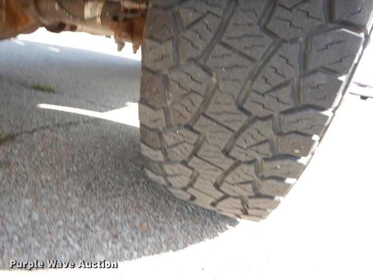 image for item DD0800 2010 Ford F150 XLT SuperCrew pickup truck