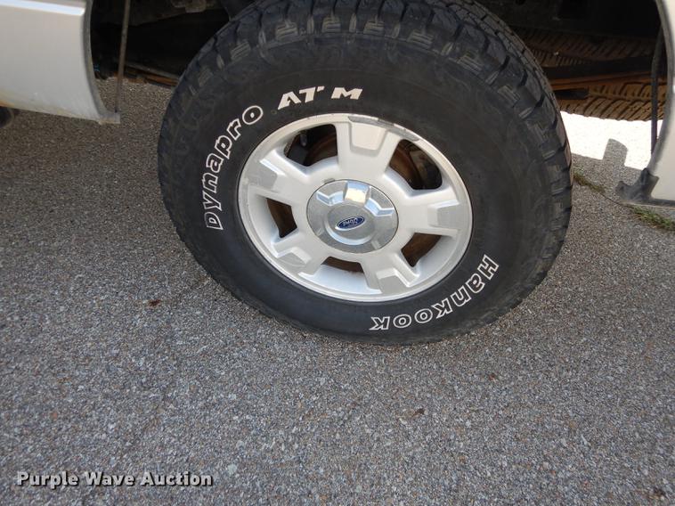 image for item DD0800 2010 Ford F150 XLT SuperCrew pickup truck