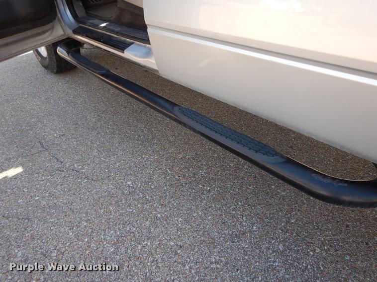 image for item DD0800 2010 Ford F150 XLT SuperCrew pickup truck