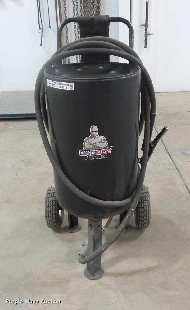image for item DE9410 Bad Boy sand blaster