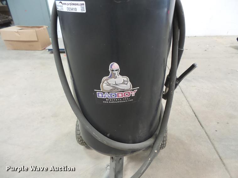 image for item DE9410 Bad Boy sand blaster