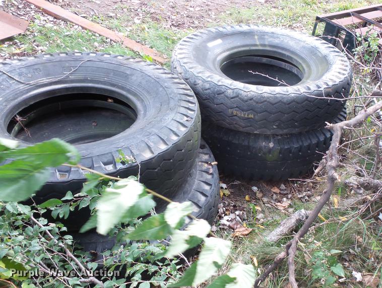 image for item DE9425 (4) 14.00-24 tires