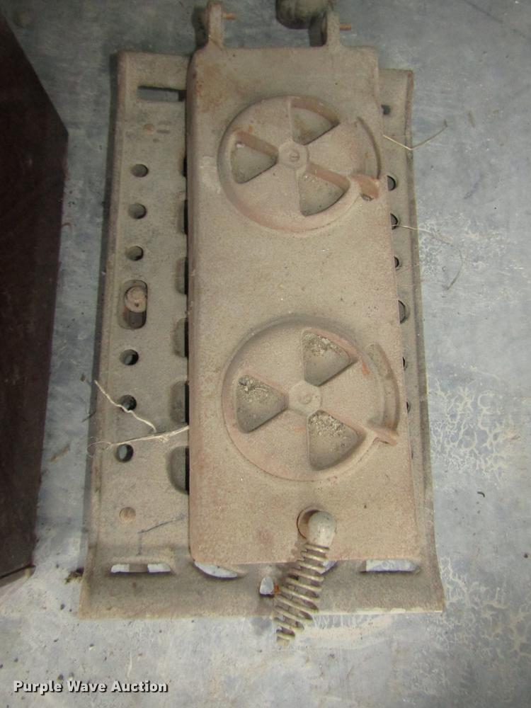 image for item DO9093 Tools