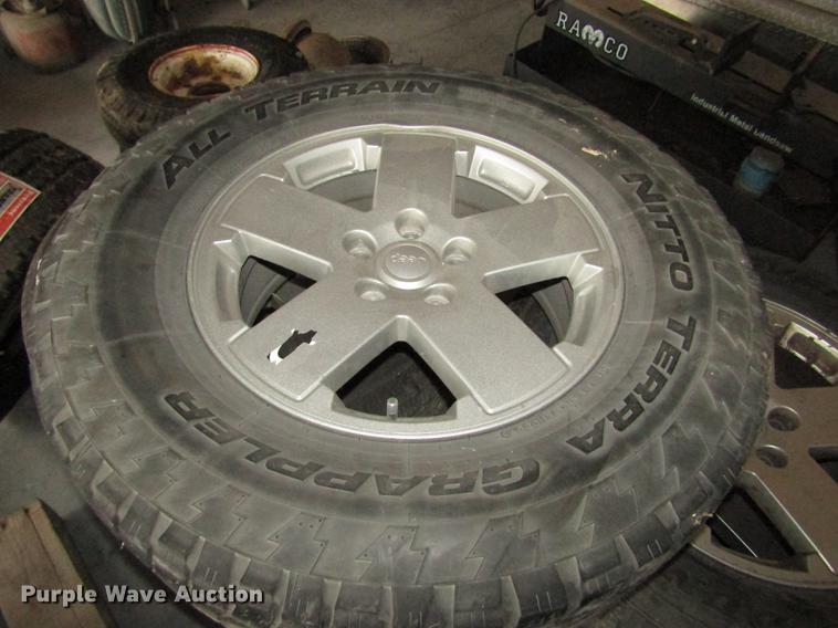 image for item DO9100 Automotive accessories