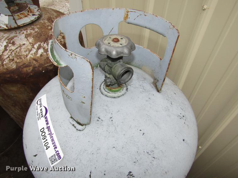 image for item DO9104 (4) propane bottles