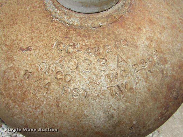 image for item DO9104 (4) propane bottles