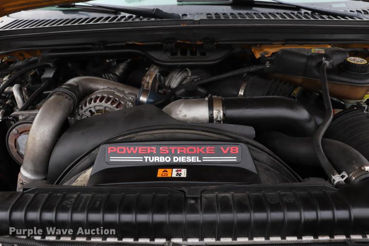 image for item DQ9309 2005 Ford F550 bucket truck