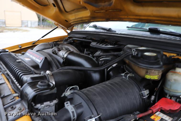 image for item DQ9309 2005 Ford F550 bucket truck