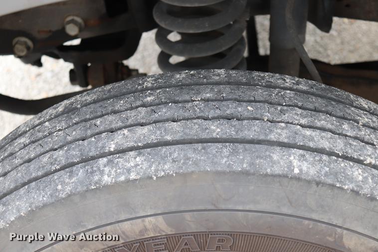 image for item DQ9309 2005 Ford F550 bucket truck