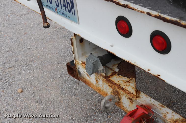 image for item DQ9309 2005 Ford F550 bucket truck