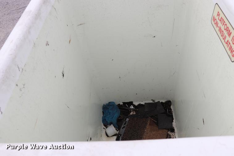 image for item DQ9309 2005 Ford F550 bucket truck