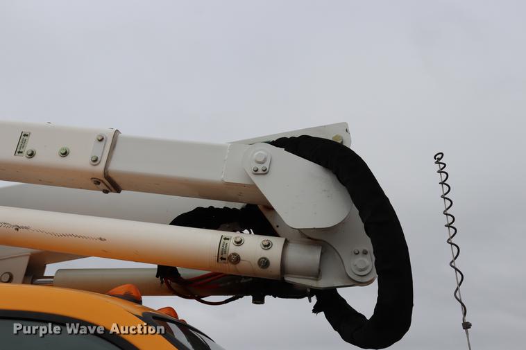image for item DQ9309 2005 Ford F550 bucket truck