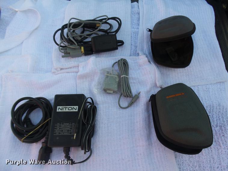 image for item DR9211 Niton XLT898 metal analyzer