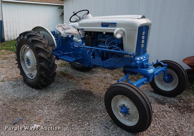 image for item DS9351 Ford 4000 Hi-Crop tractor