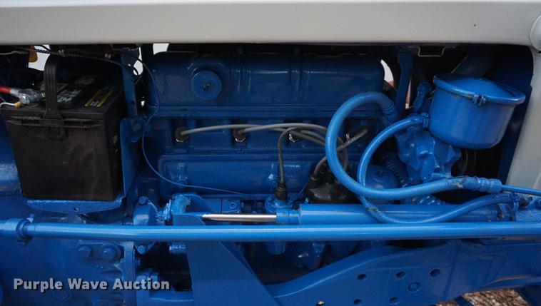image for item DS9351 Ford 4000 Hi-Crop tractor