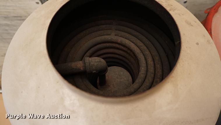 image for item DS9356 Dayton steam cleaner