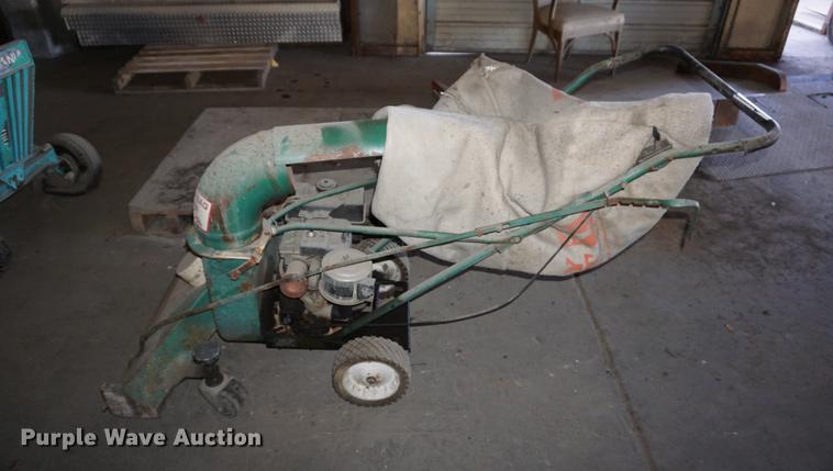 image for item DS9362 Billy Goat vacuum