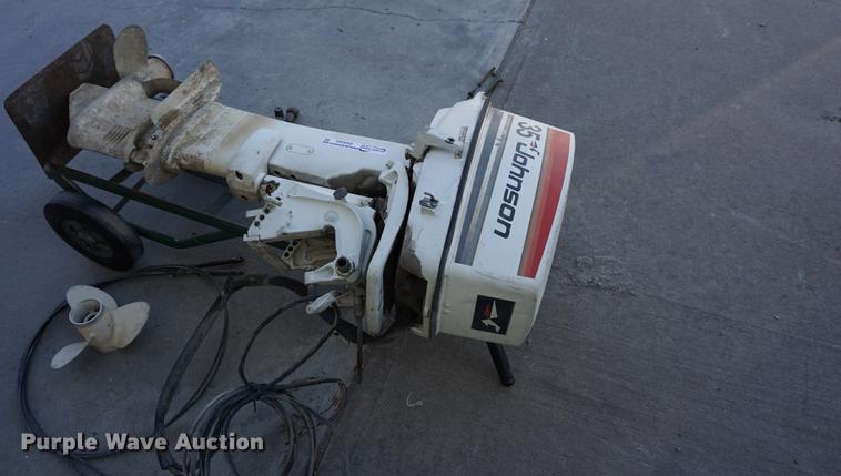 image for item DS9365 1977 Johnson 35 outboard motor