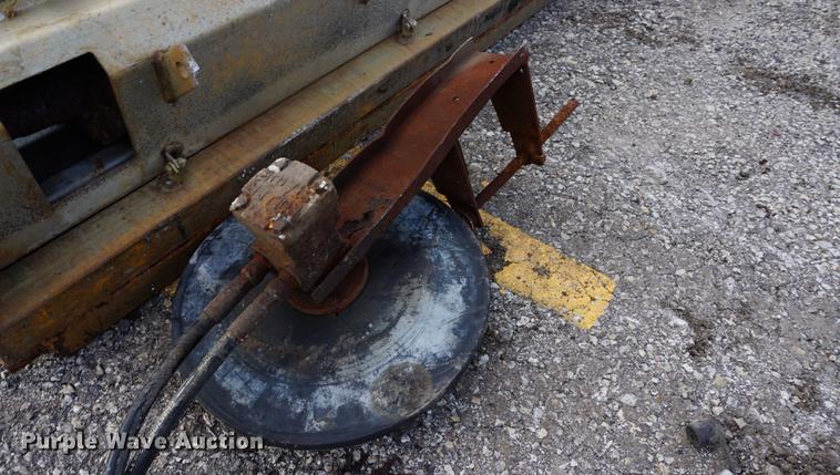 image for item DS9391 (2) tailgate spreaders