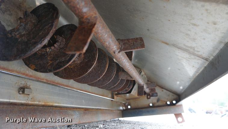 image for item DS9391 (2) tailgate spreaders