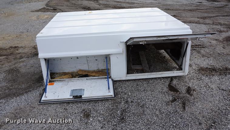 image for item DS9396 Reading utility topper