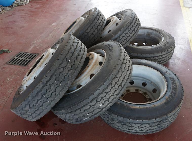 image for item DS9398 (6) 225/70R22.5 tires and wheels