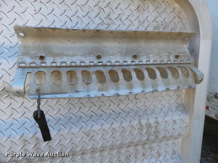 image for item DS9691 Merritt headache rack