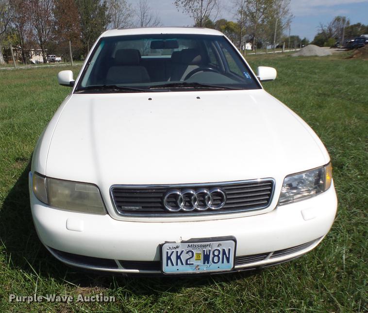 image for item DT9965 1998 Audi A4