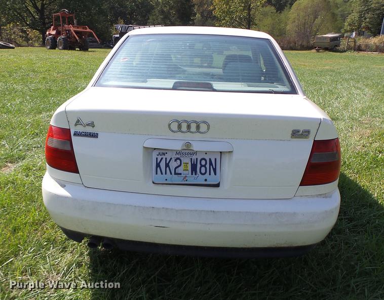 image for item DT9965 1998 Audi A4